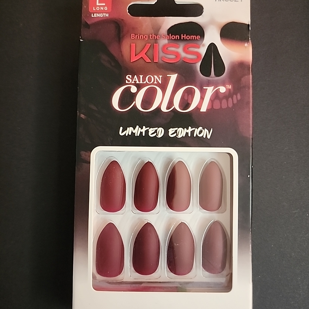 Kiss Salon Color Limited Edition Press-On Nail Matte Red Long Length 28pc NEW
